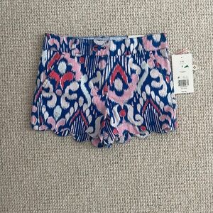 Girls Scalloped Shorts in Ikat Print (8)